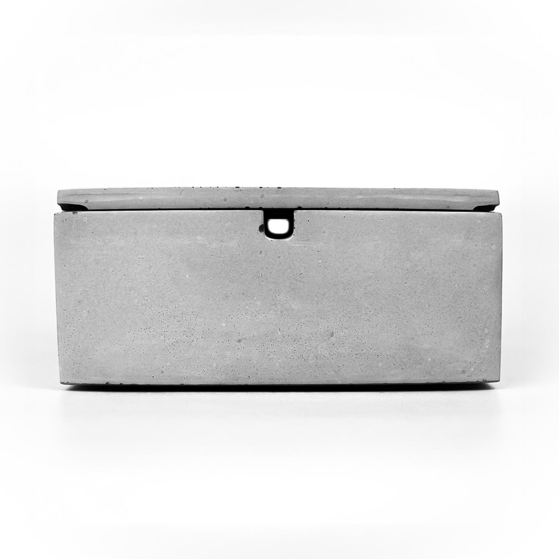 Designer Aschenbecher aus Beton, Detailansicht Deckel, grau
